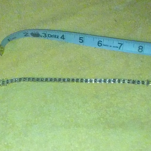 Vintage tennis bracelet 925 R China. 8 inches long in amazing shape. - Picture 2 of 7